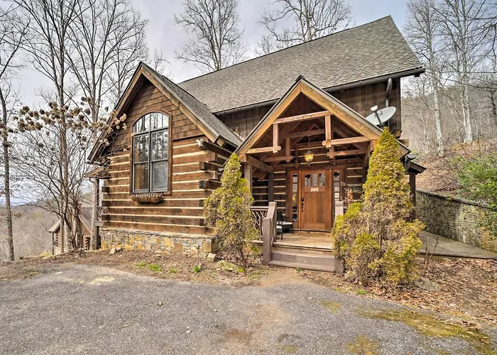 Luxury Cabin Rental In Franklin With Private Hot Tub