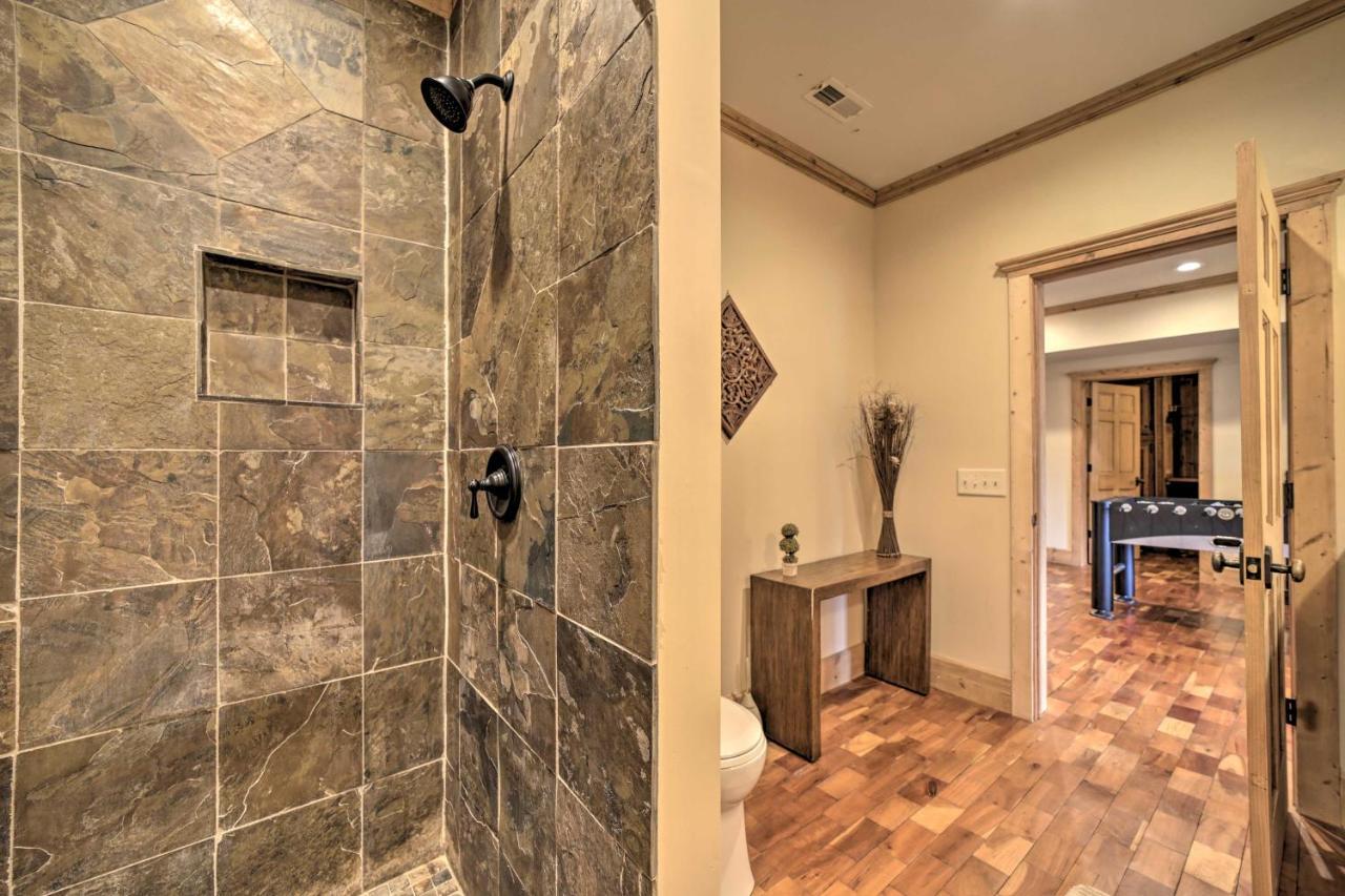 Luxury In With Private Hot Tub